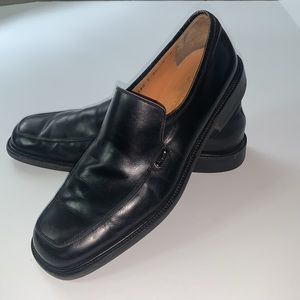Salvador Ferragamo Leather Loafers Size 9